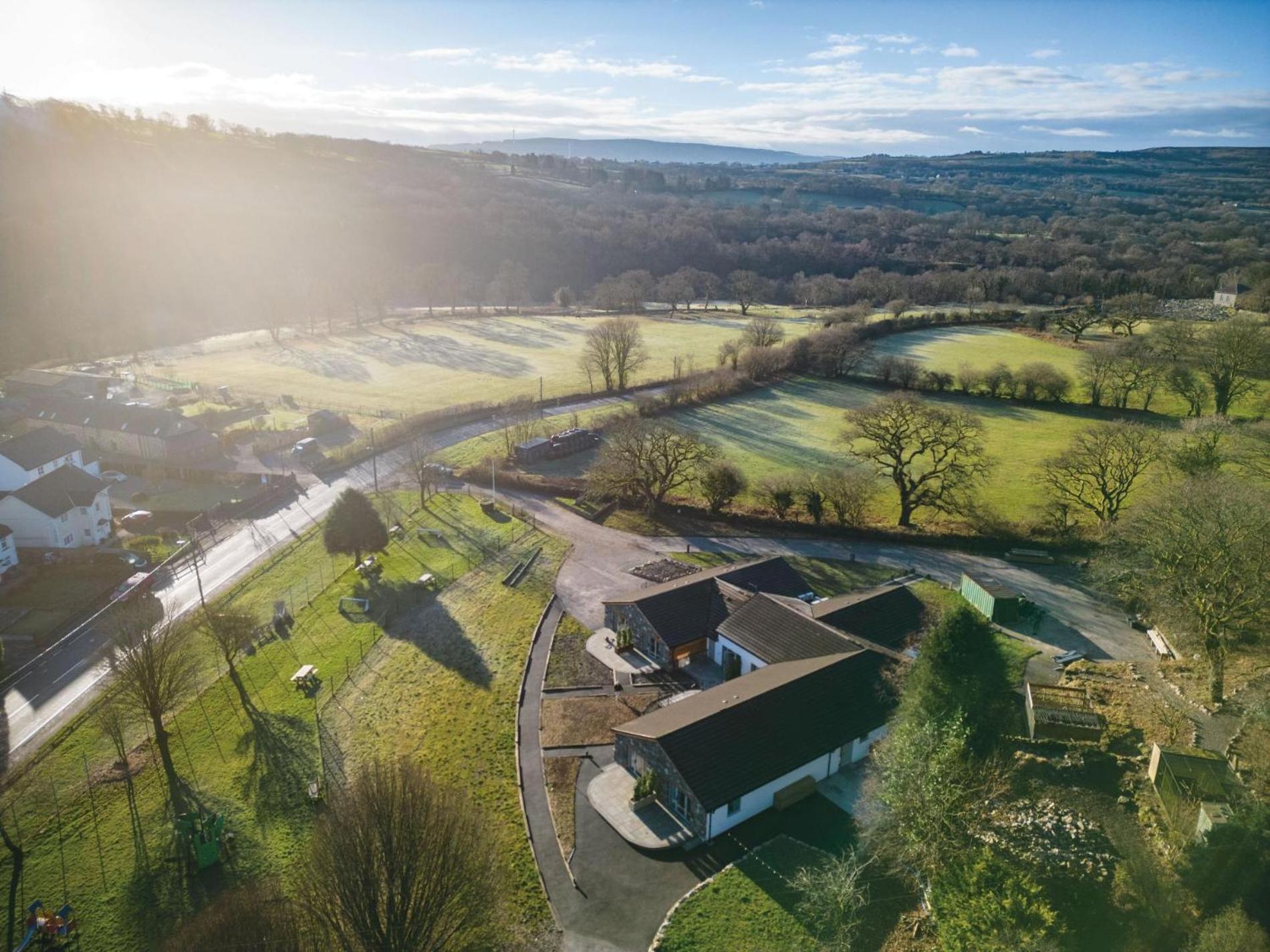 Suite 1 - Sleeping Giant Hotel - Pen Y Cae Inn Brecon Esterno foto