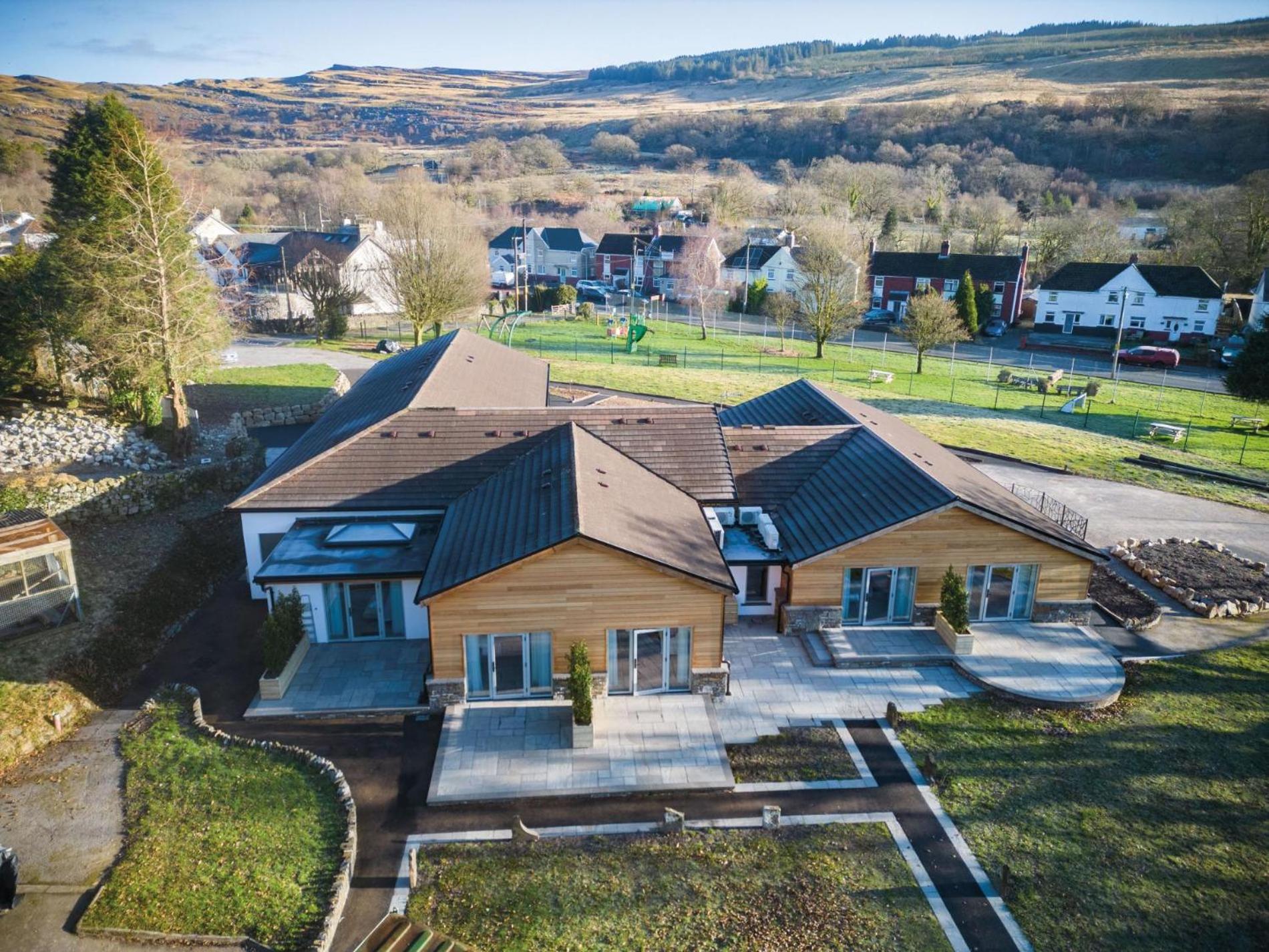 Suite 1 - Sleeping Giant Hotel - Pen Y Cae Inn Brecon Esterno foto