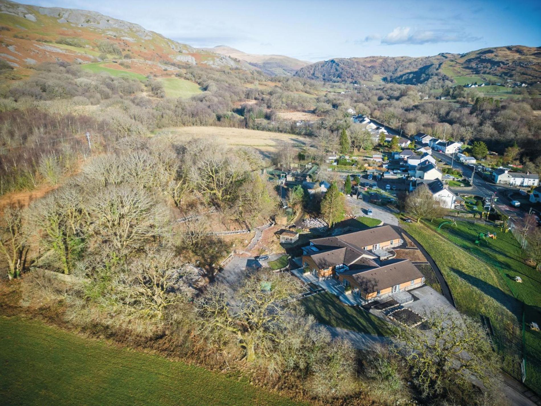 Suite 1 - Sleeping Giant Hotel - Pen Y Cae Inn Brecon Esterno foto