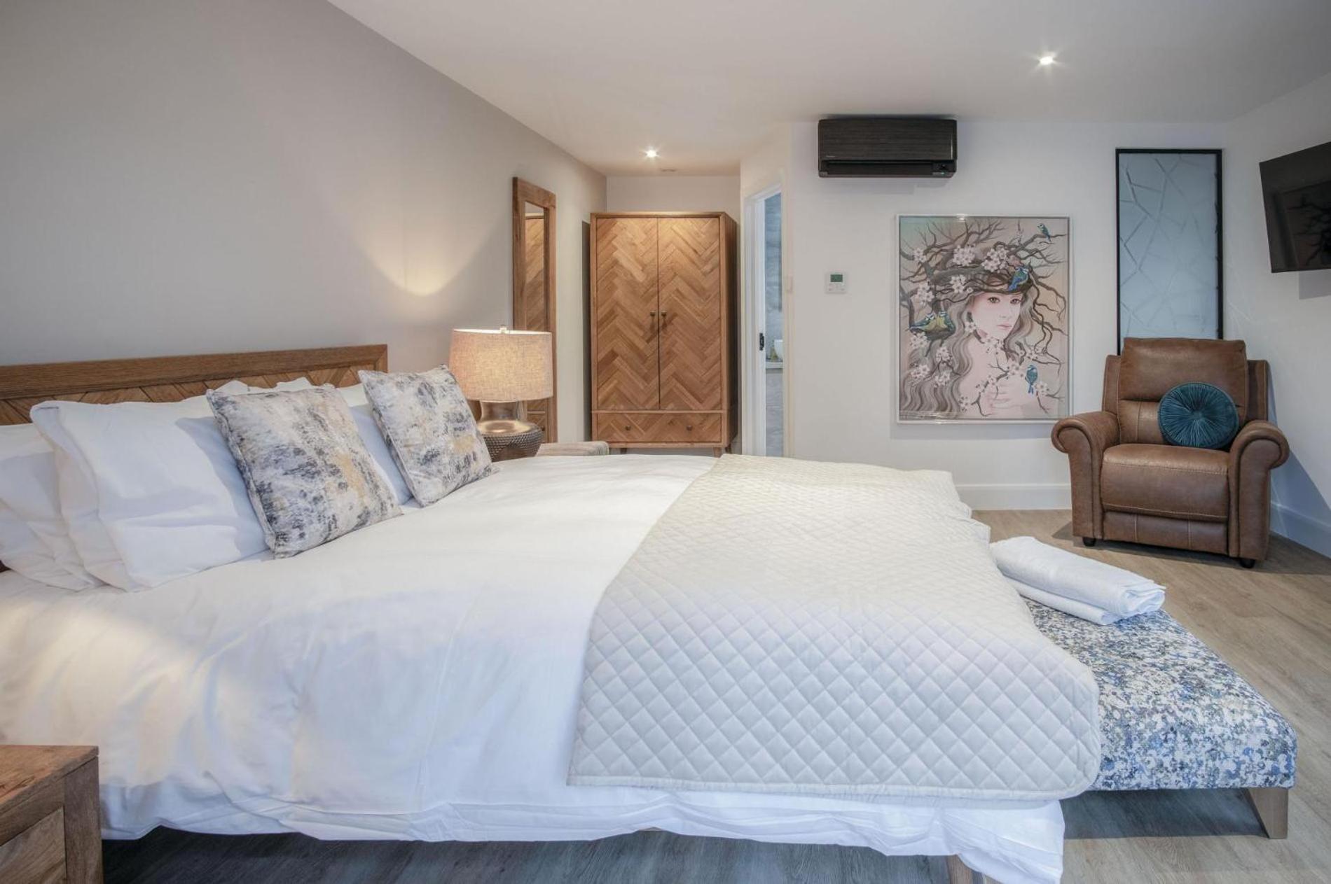 Suite 1 - Sleeping Giant Hotel - Pen Y Cae Inn Brecon Esterno foto