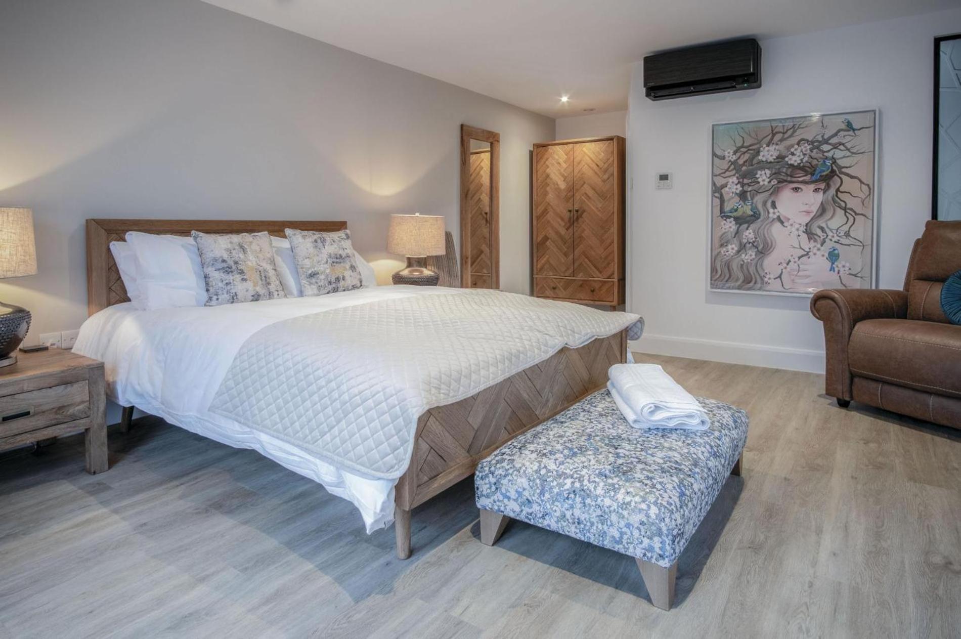 Suite 1 - Sleeping Giant Hotel - Pen Y Cae Inn Brecon Esterno foto