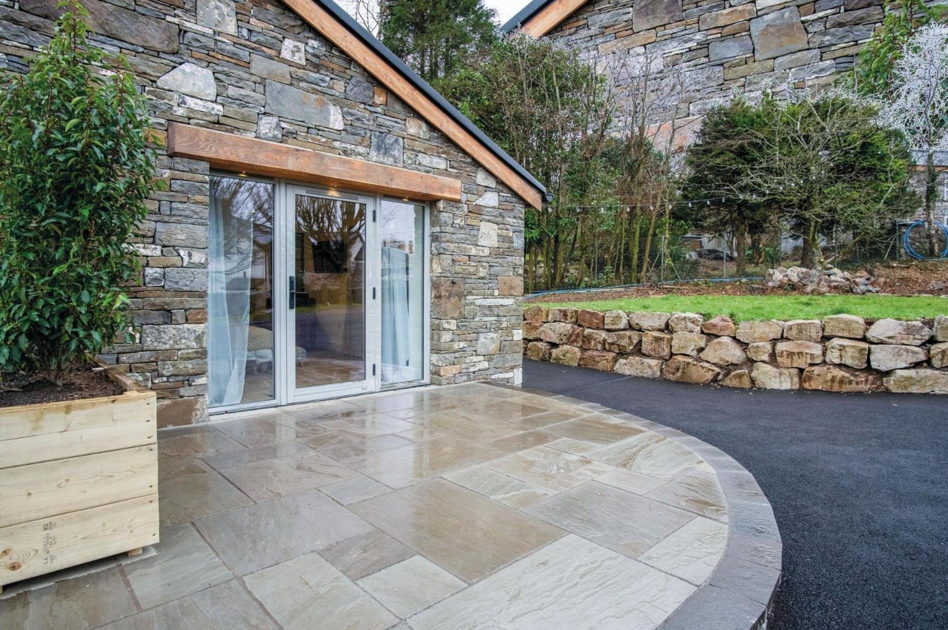 Suite 1 - Sleeping Giant Hotel - Pen Y Cae Inn Brecon Esterno foto