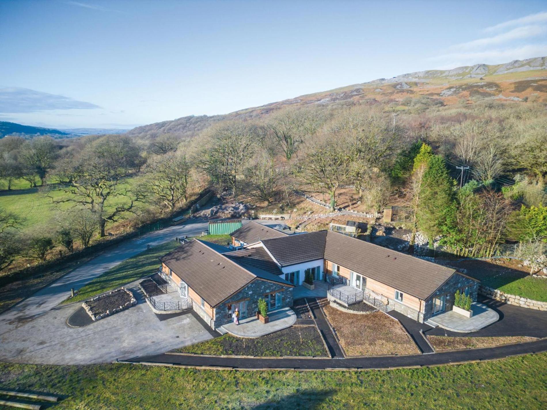 Suite 1 - Sleeping Giant Hotel - Pen Y Cae Inn Brecon Esterno foto